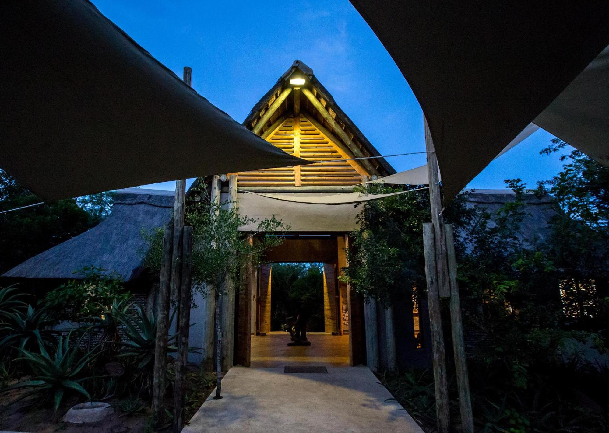 Royal Thonga Safari Lodge Sihangwane Extérieur photo