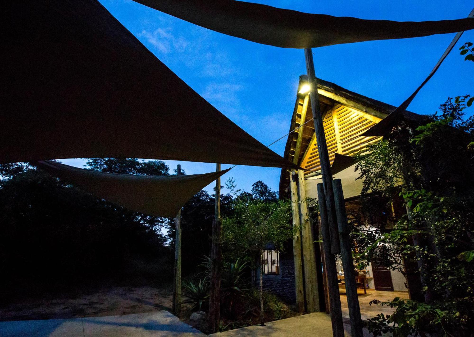 Royal Thonga Safari Lodge Sihangwane Extérieur photo